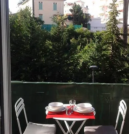 Auber Apartment *